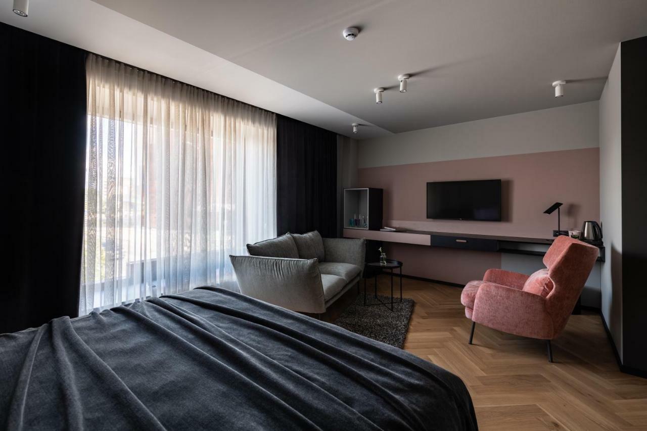 Maestro Design Hotel Liepāja Екстериор снимка