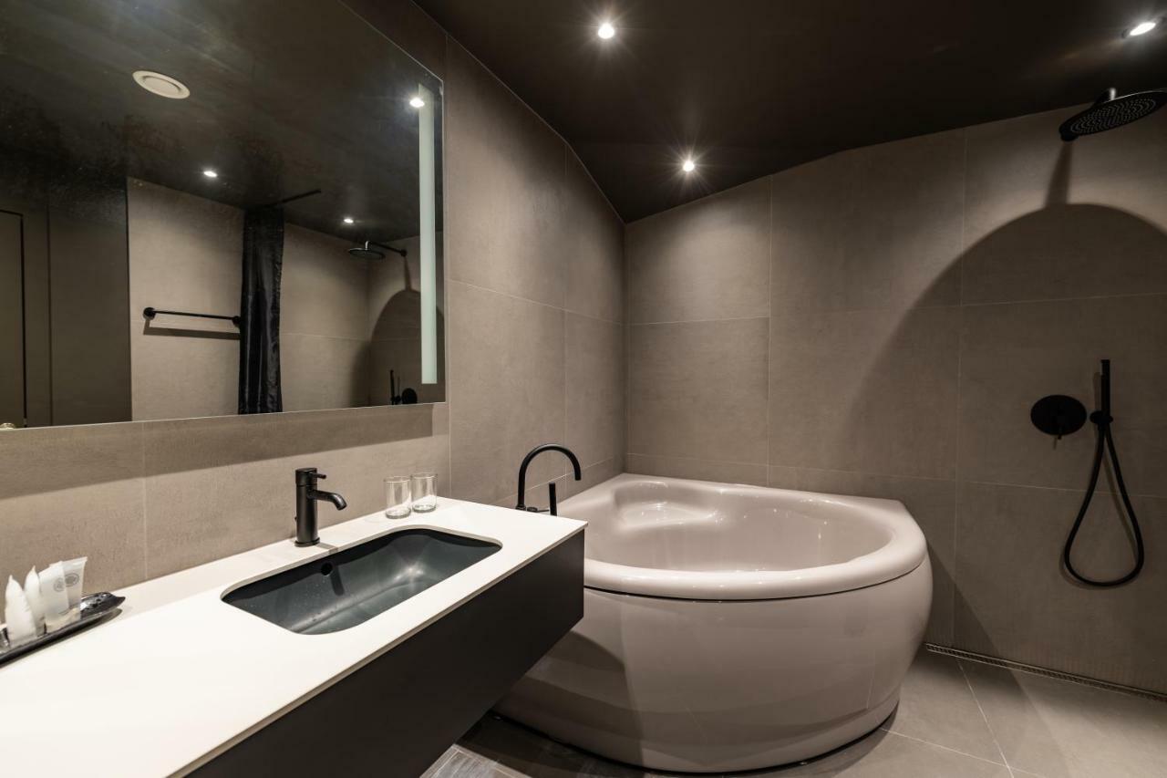Maestro Design Hotel Liepāja Екстериор снимка